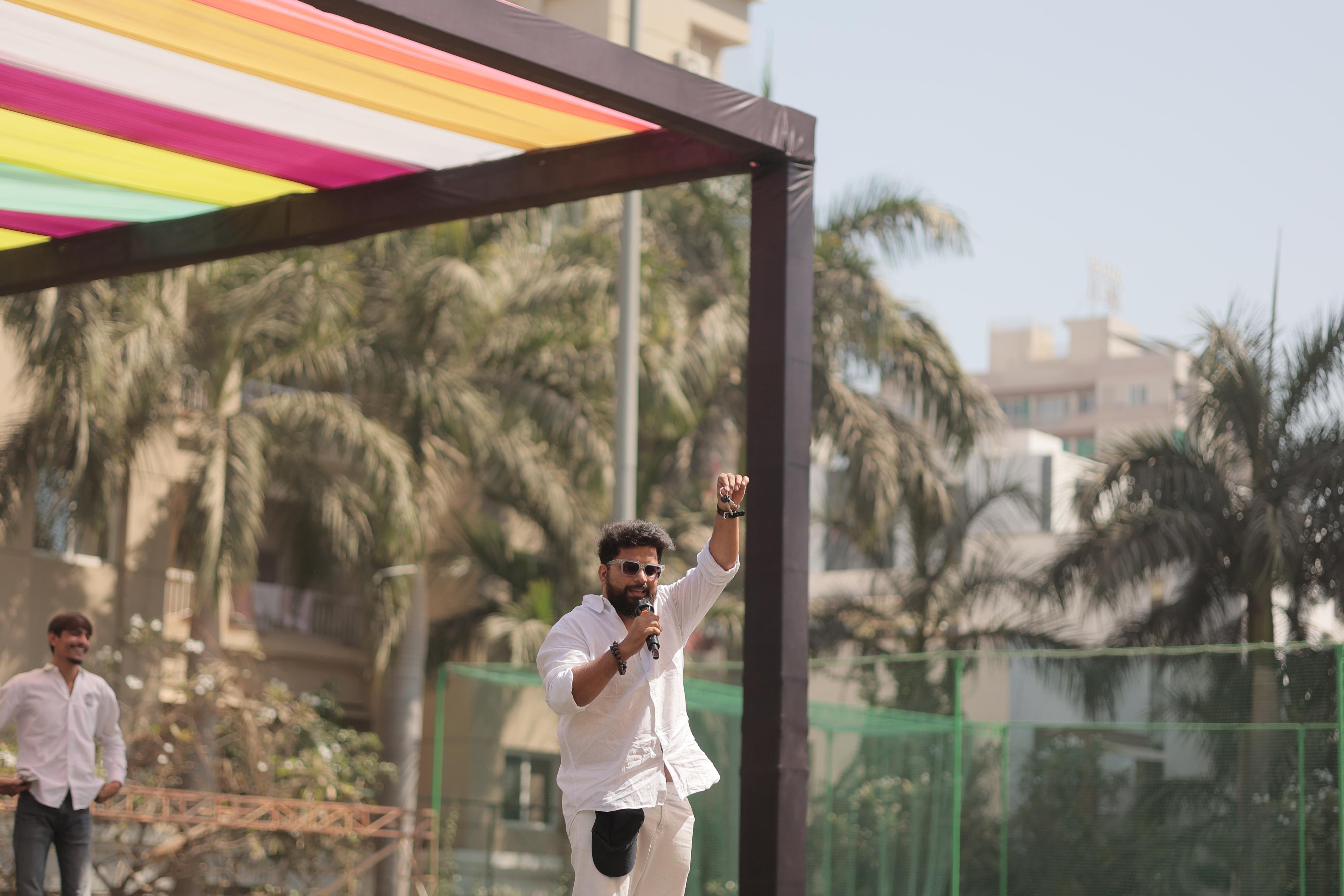 Bhagirath Dave - Auctioneer & The Quirky Host